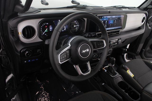 2025 Jeep Wrangler Sahara 4xe