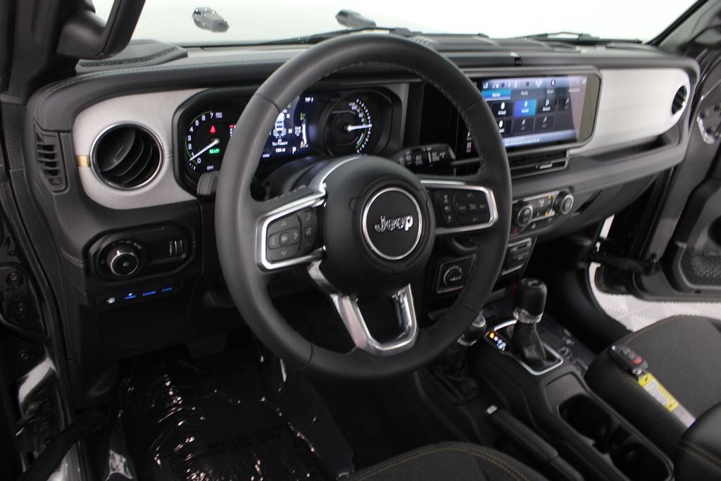 2025 Jeep Wrangler Sahara 4xe