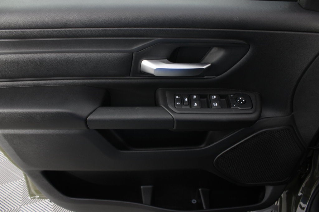 2027 RAM 1500 Express