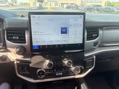2022 Ford Expedition Max XLT