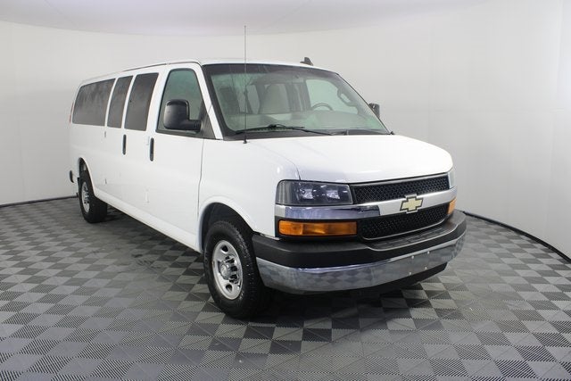 2016 Chevrolet Express 3500 LT Passenger
