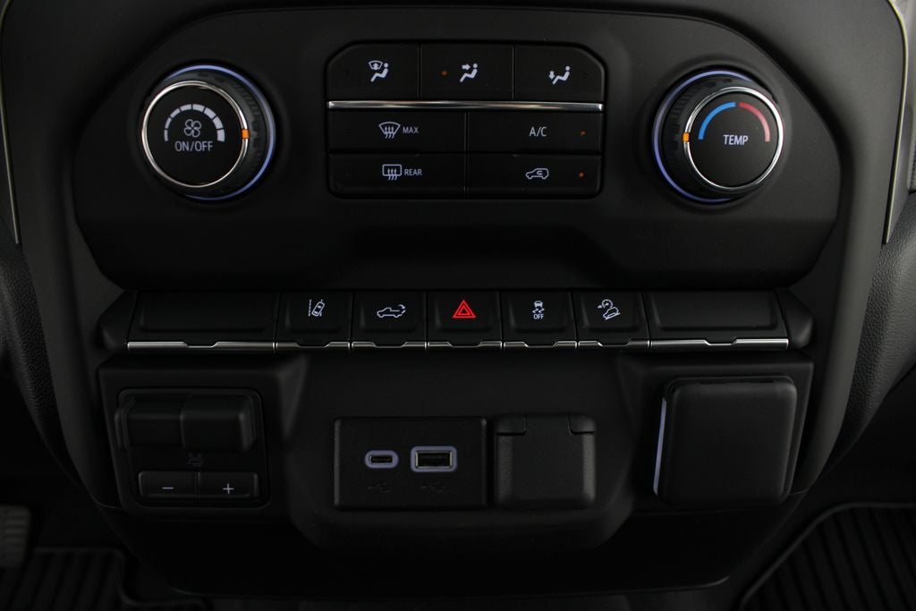 2026 Chevrolet Silverado 2500HD Custom