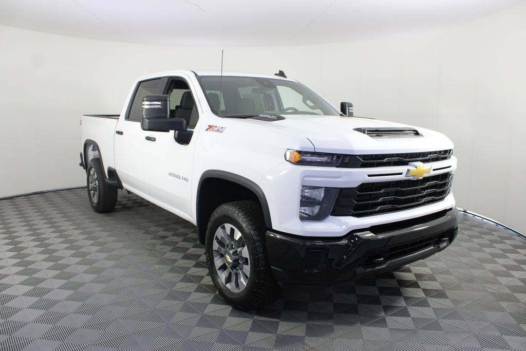 2026 Chevrolet Silverado 2500HD Custom