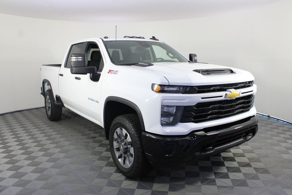 2026 Chevrolet Silverado 2500HD Custom