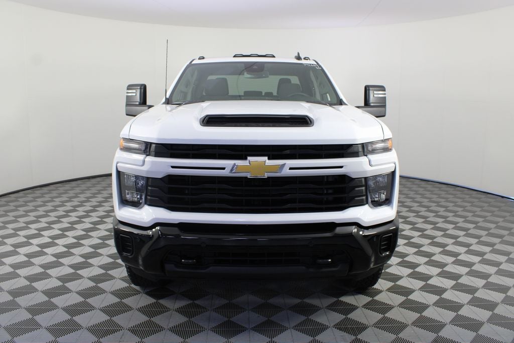 2026 Chevrolet Silverado 2500HD Custom