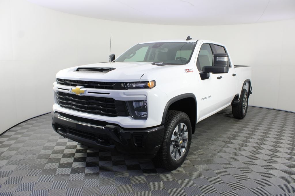 2026 Chevrolet Silverado 2500HD Custom