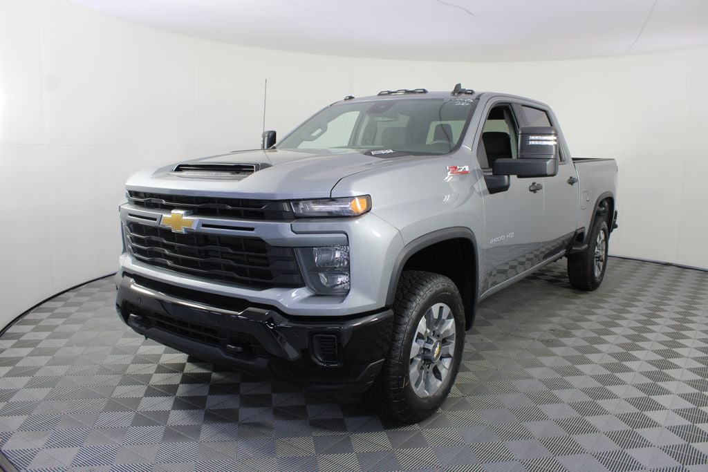 2026 Chevrolet Silverado 2500HD Custom