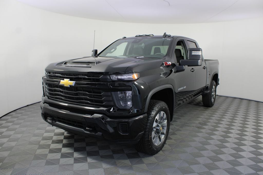2026 Chevrolet Silverado 2500HD Custom