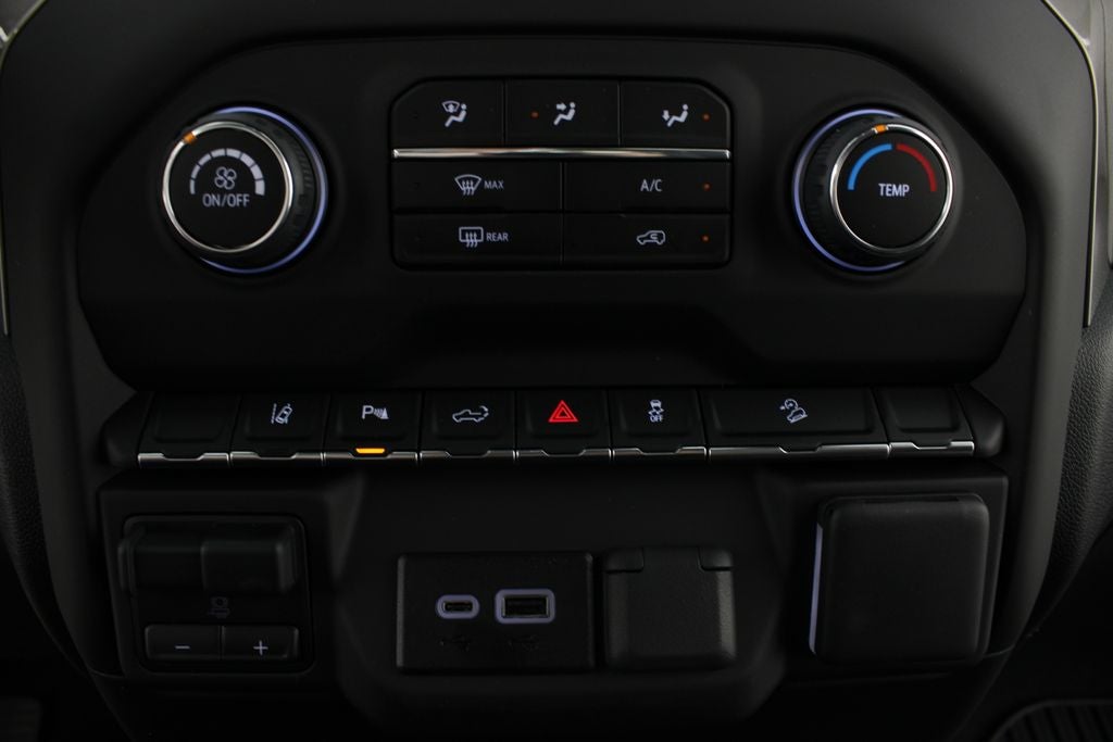 2026 Chevrolet Silverado 2500HD Custom