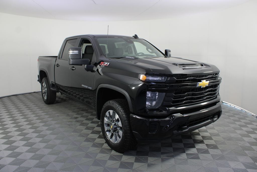 2026 Chevrolet Silverado 2500HD Custom