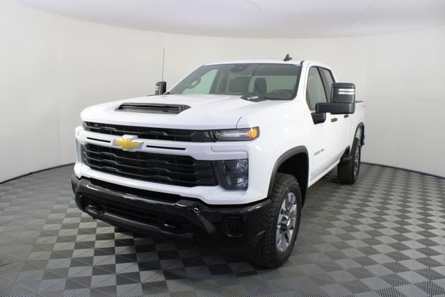 2026 Chevrolet Silverado 2500HD Custom