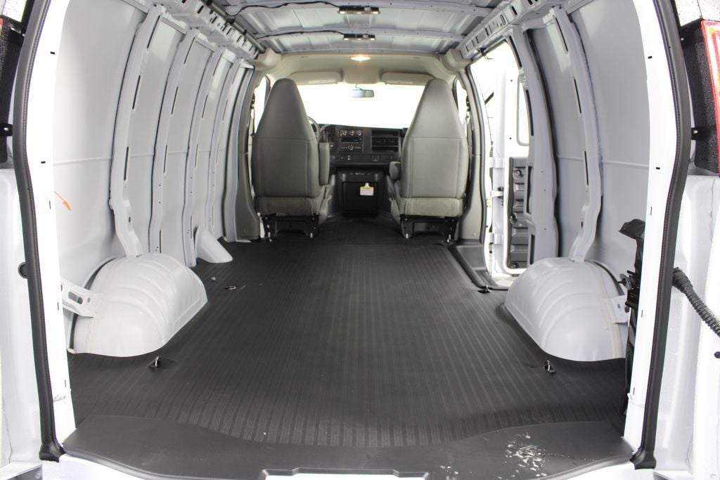 2026 Chevrolet Express 2500 Work Van Cargo
