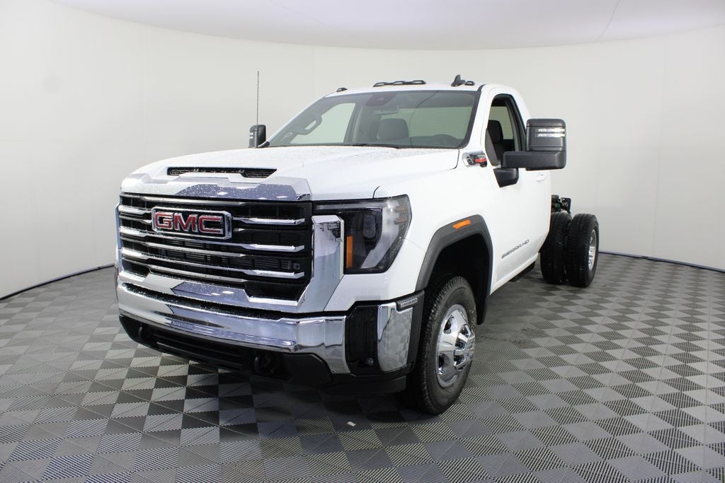 2026 GMC Sierra 3500HD SLE