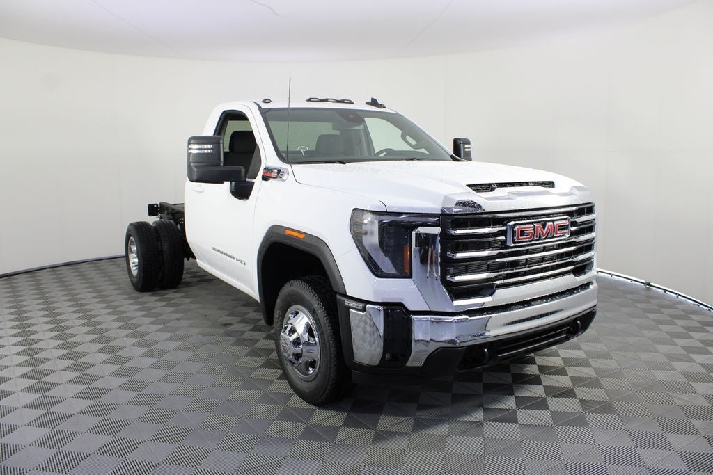 2026 GMC Sierra 3500HD SLE