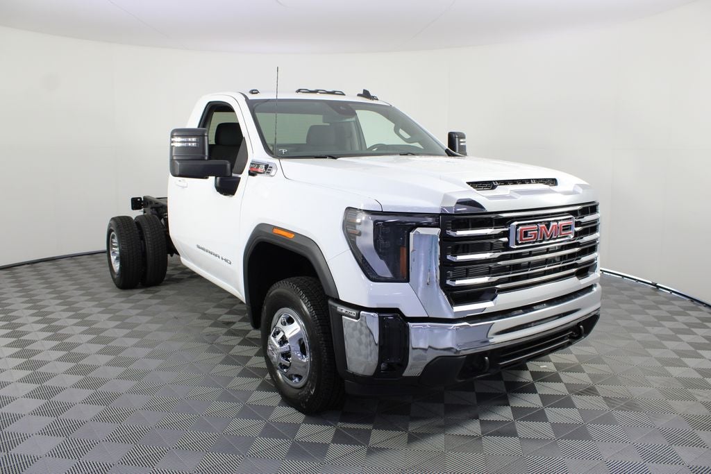 2026 GMC Sierra 3500HD SLE