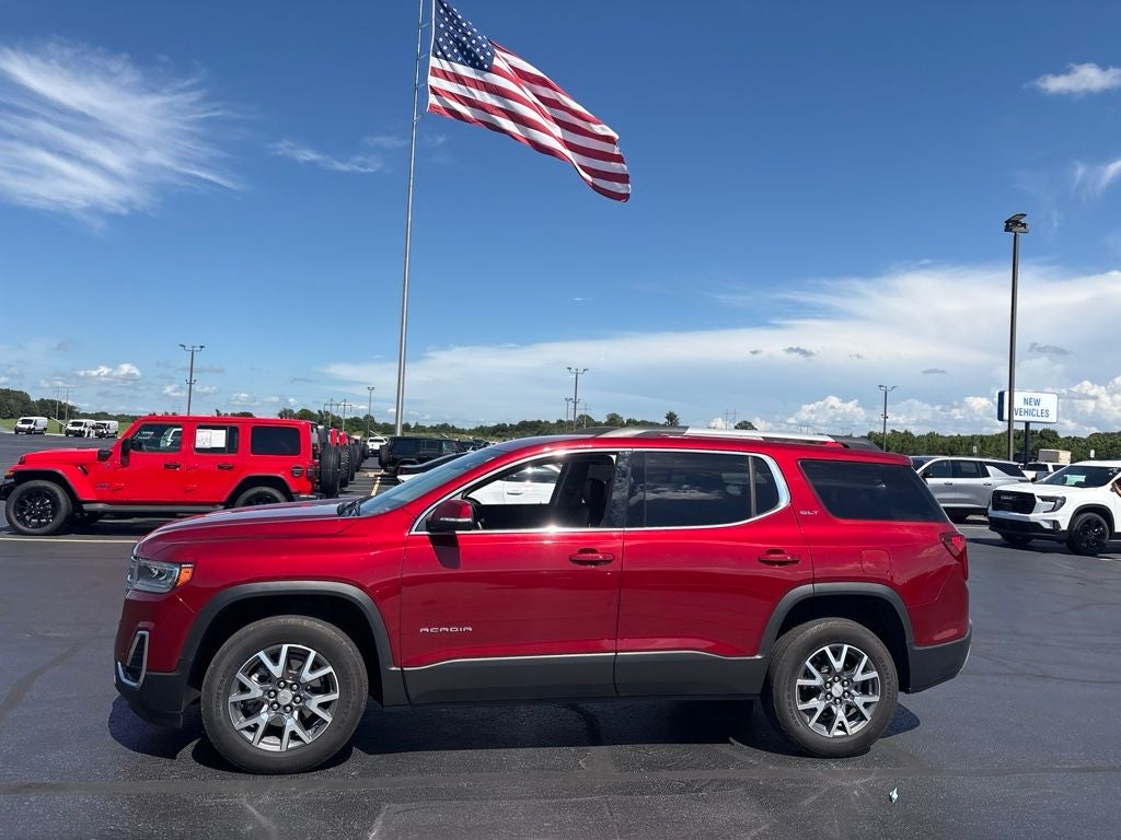 2023 GMC Acadia SLT