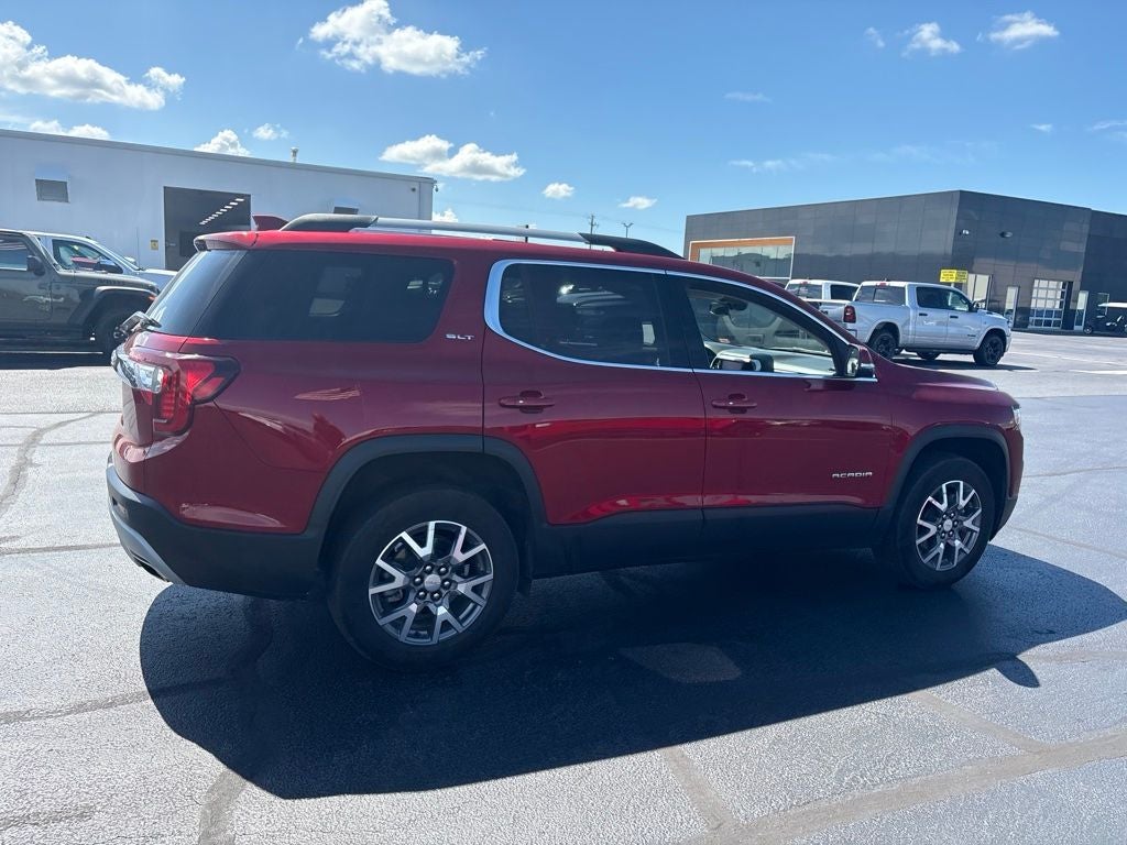 2023 GMC Acadia SLT