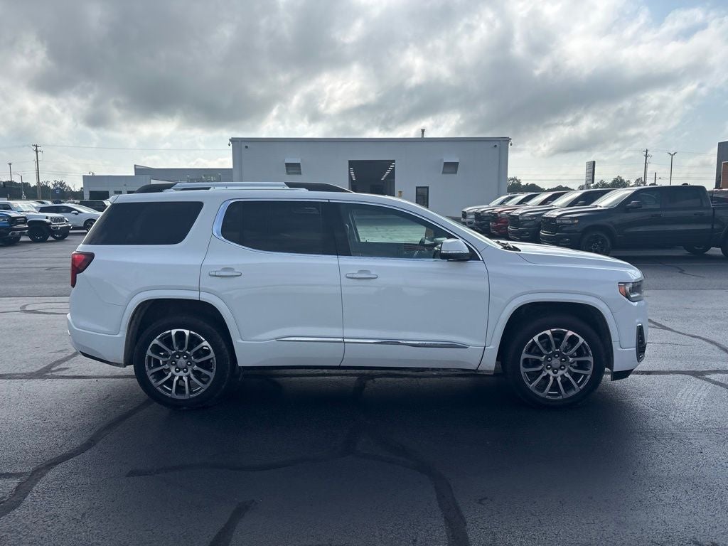 2023 GMC Acadia Denali