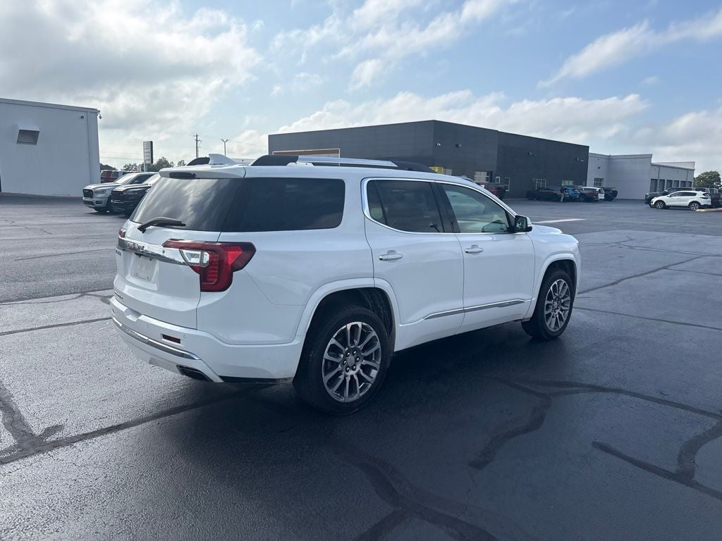 2023 GMC Acadia Denali