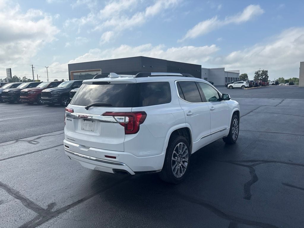 2023 GMC Acadia Denali