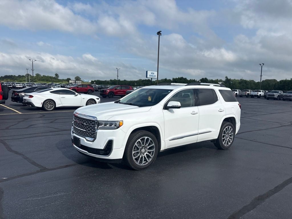 2023 GMC Acadia Denali