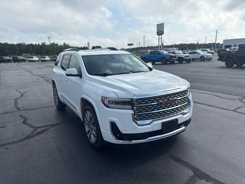 2023 GMC Acadia Denali