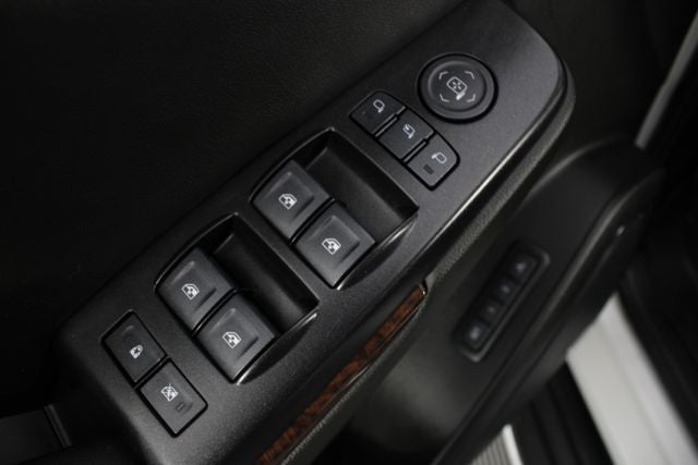 2017 GMC Yukon XL SLT