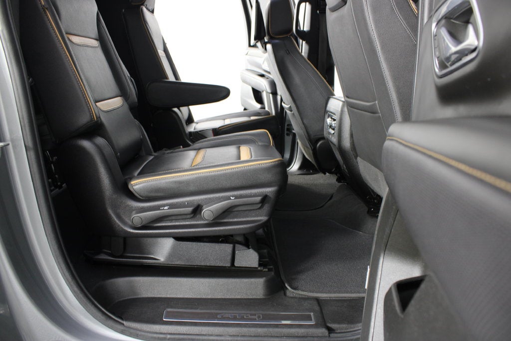 2023 GMC Yukon XL AT4