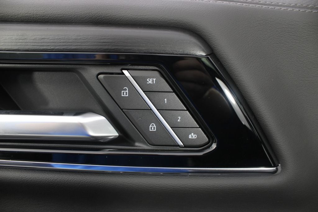 2026 GMC Yukon XL Denali - Photo 17