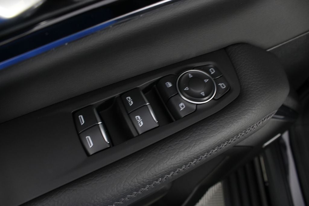 2026 GMC Yukon XL Denali - Photo 18