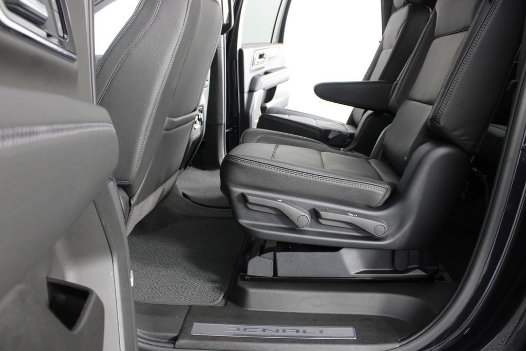 2026 GMC Yukon XL Denali - Photo 21