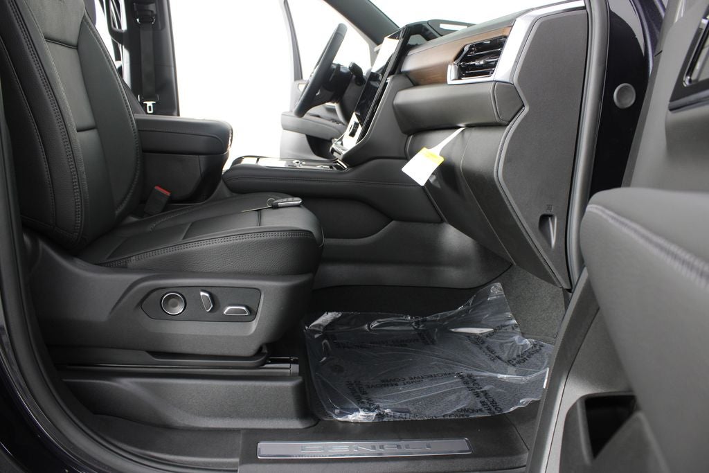 2026 GMC Yukon XL Denali - Photo 27