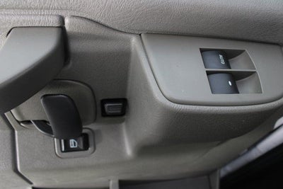 2017 Chevrolet Express 2500 LS Passenger