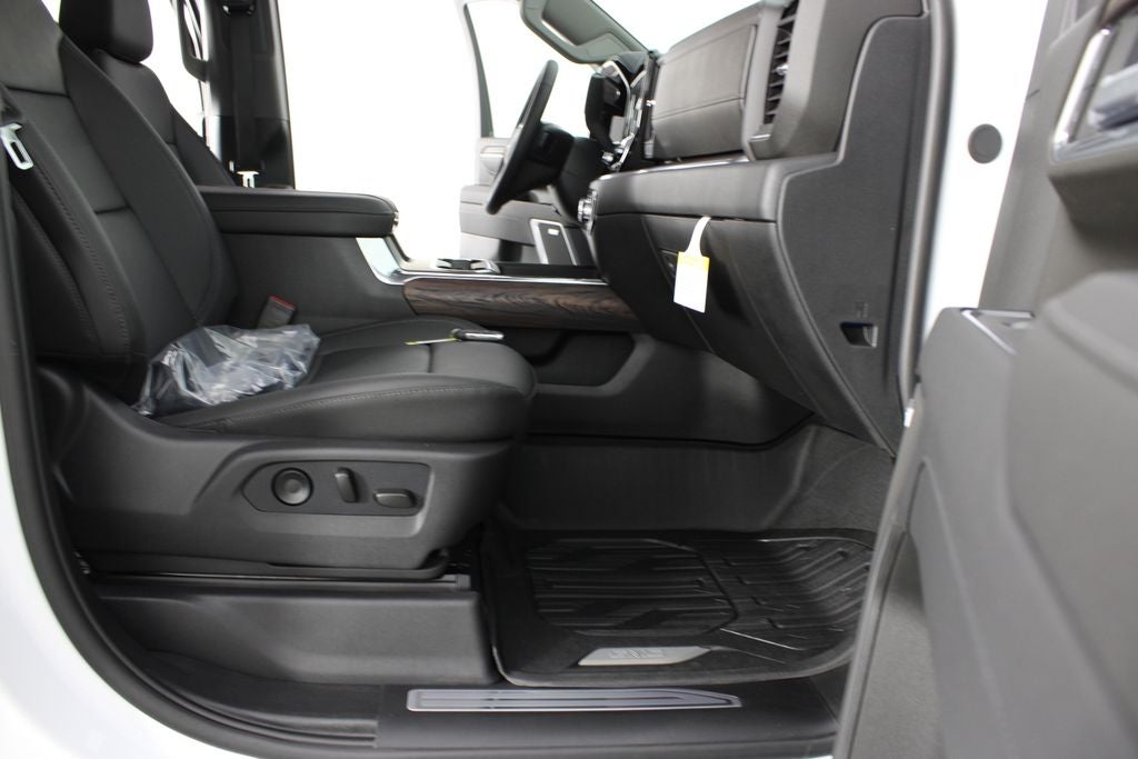 2026 GMC Sierra 2500HD SLT