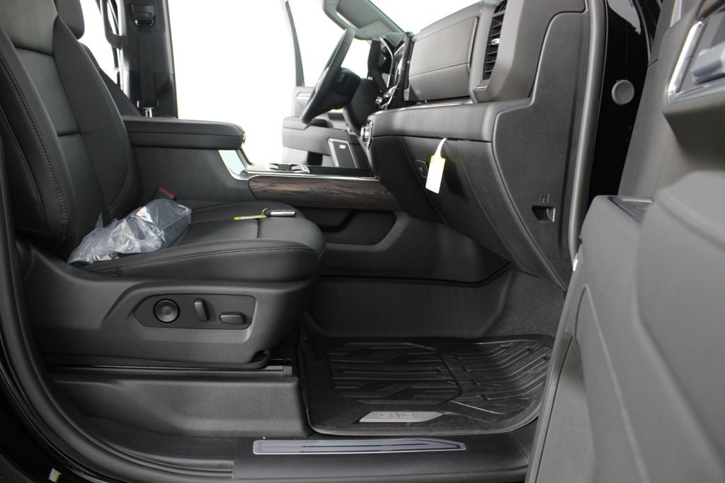 2026 GMC Sierra 2500HD SLT