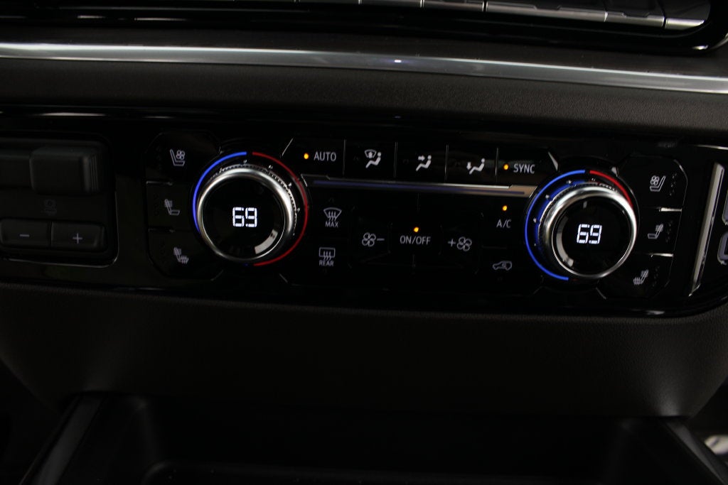 2026 GMC Sierra 2500HD SLT