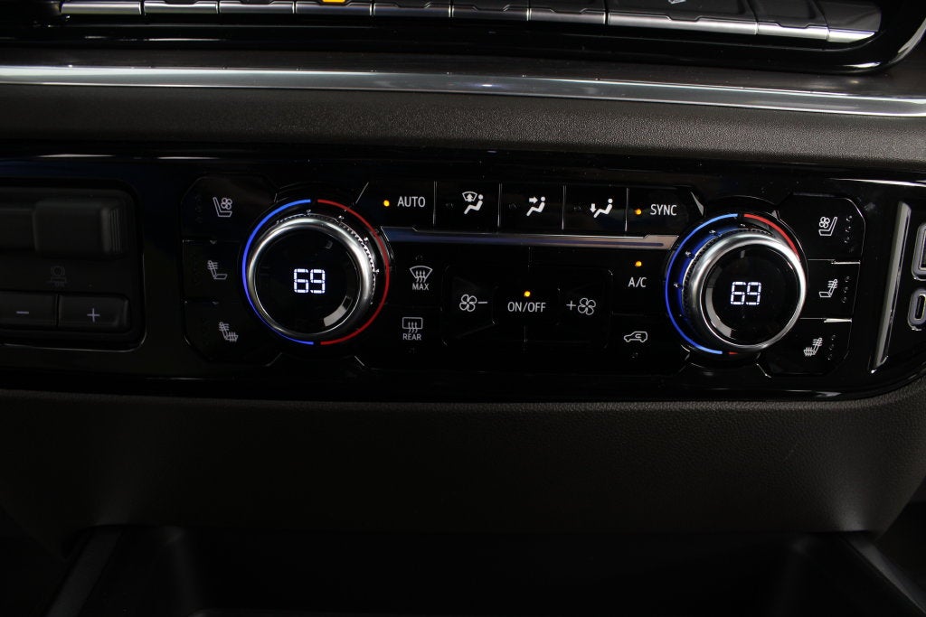 2026 GMC Sierra 2500HD SLT
