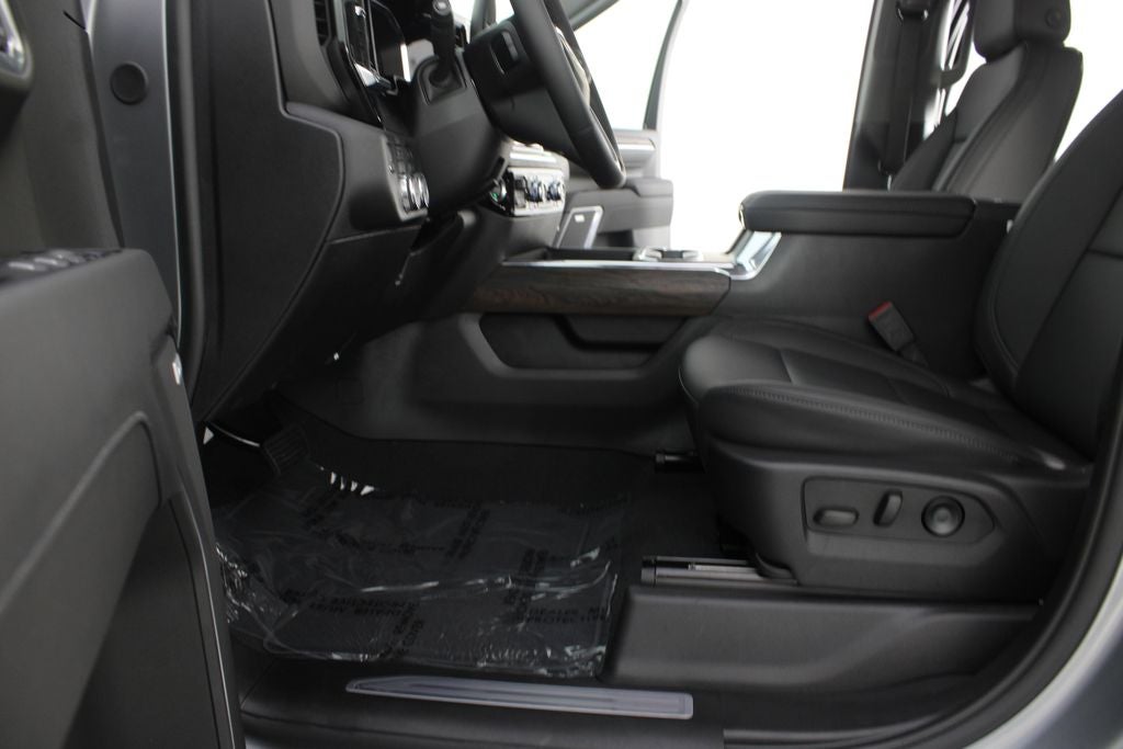 2026 GMC Sierra 2500HD SLT