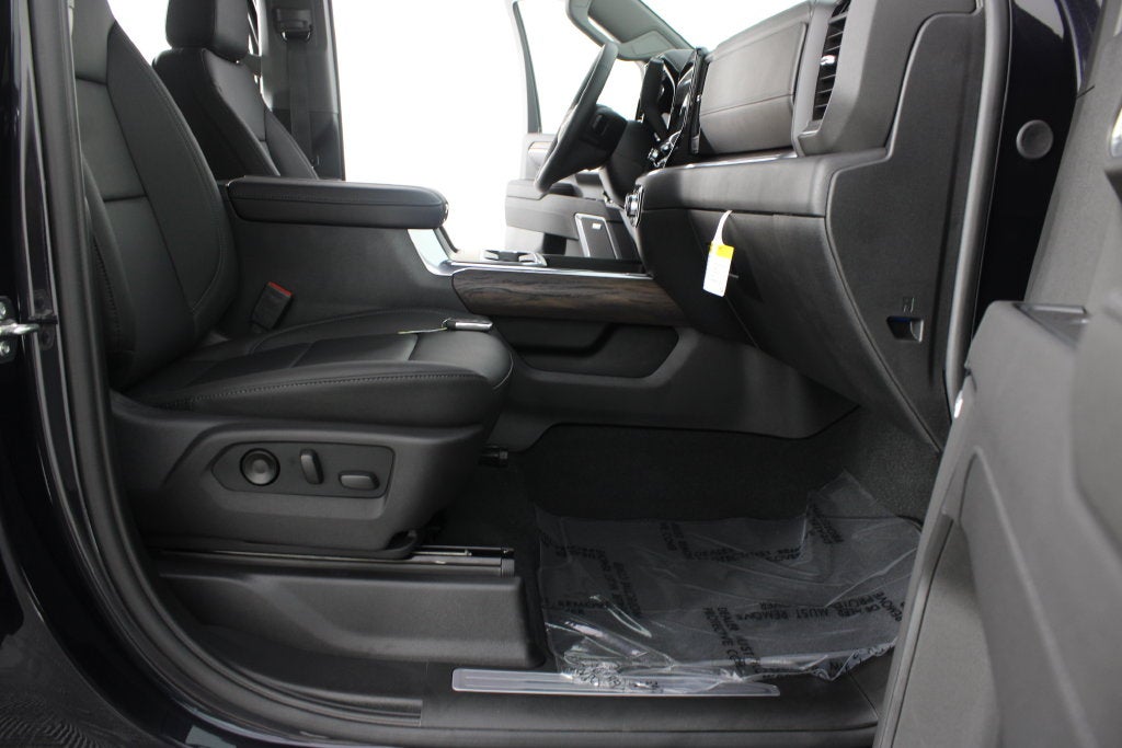 2026 GMC Sierra 2500HD SLT