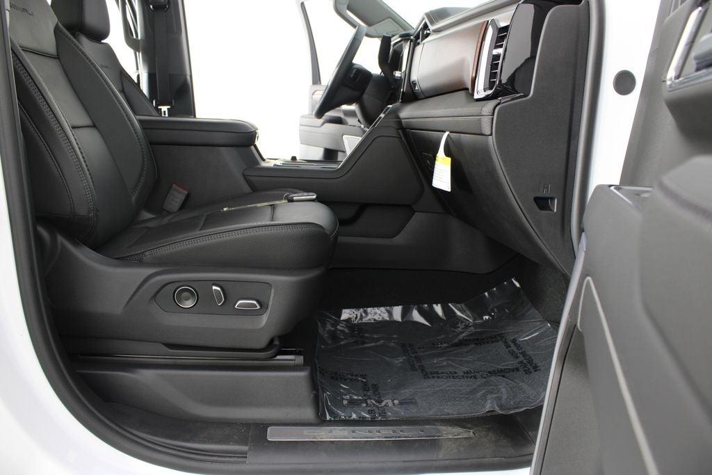2026 GMC Sierra 2500HD Denali