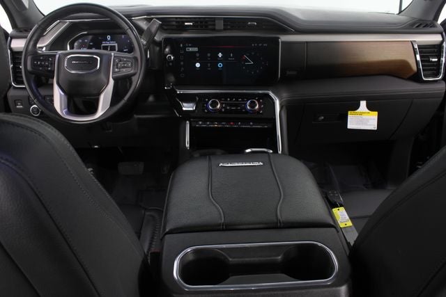 2025 GMC Sierra 3500HD Denali