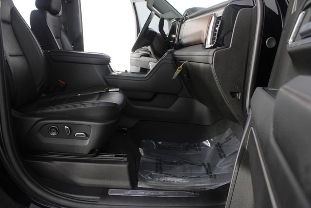 2025 GMC Sierra 3500HD Denali