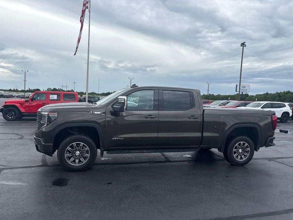2024 GMC Sierra 1500 AT4