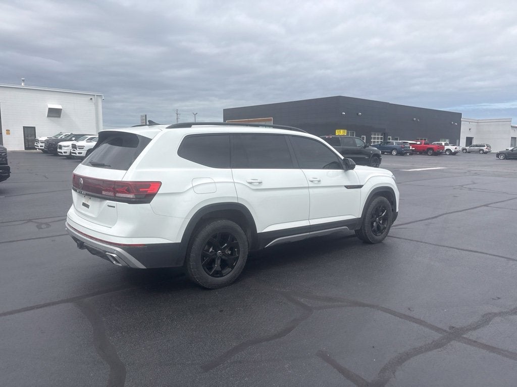 2024 Volkswagen Atlas 2.0T Peak Edition SE w/Technology