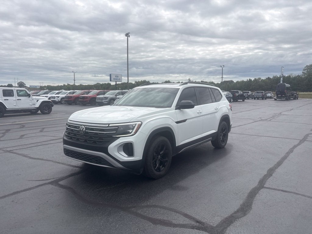2024 Volkswagen Atlas 2.0T Peak Edition SE w/Technology
