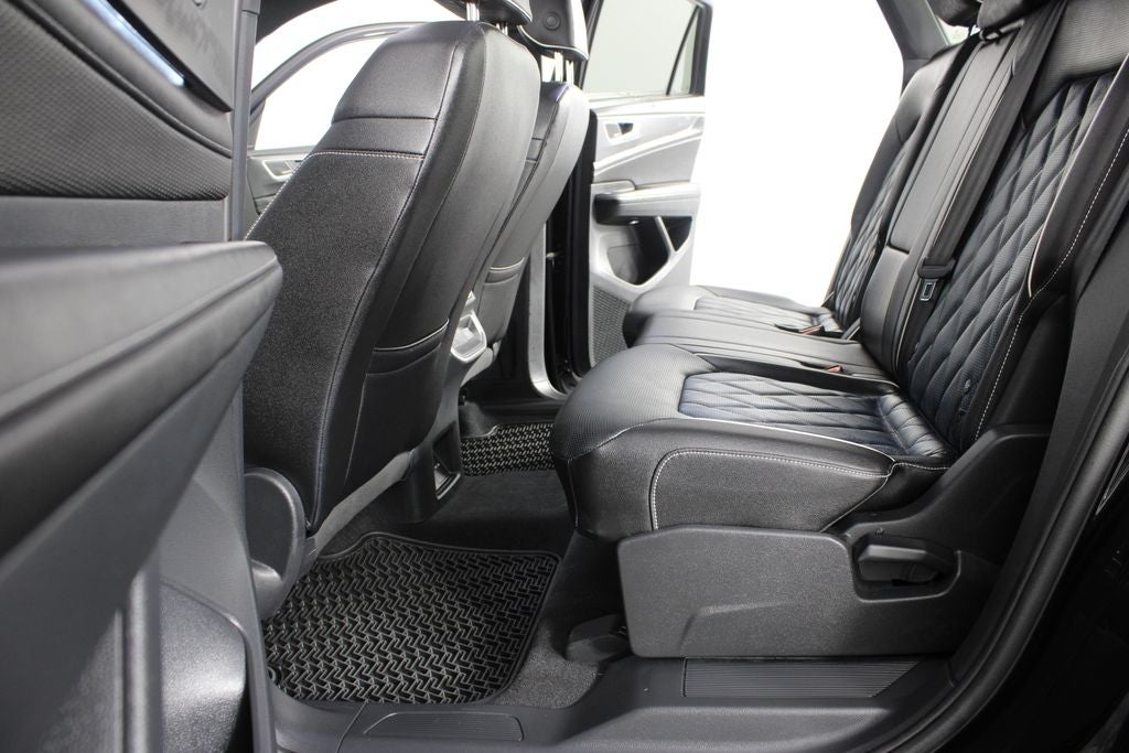 2025 Volkswagen Atlas Cross Sport 2.0T SEL Premium R-Line