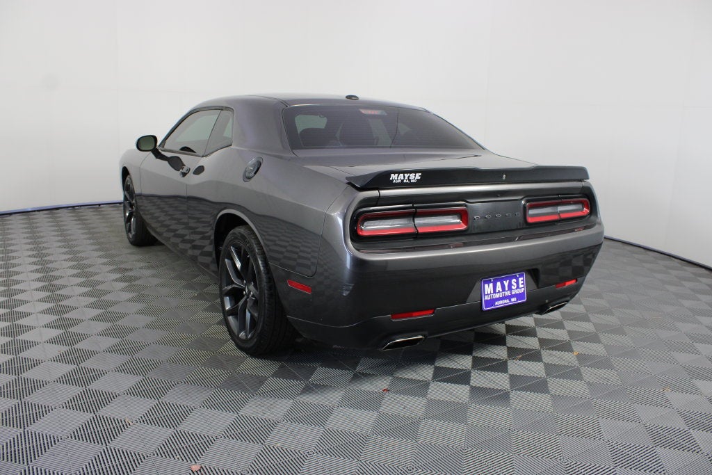 2022 Dodge Challenger SXT