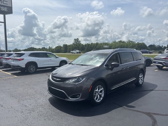 2017 Chrysler Pacifica Touring L Plus
