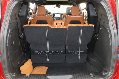 2025 Chrysler Pacifica Hybrid Pinnacle