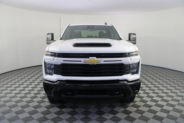 2026 Chevrolet Silverado 2500HD Custom
